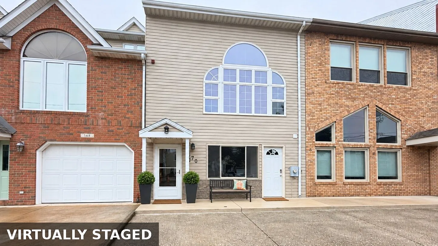 1 bed, 1800 sqft, $1,900 — Photo 1