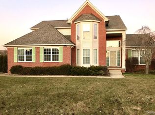 2282 Boulder Ridge Blvd, Ann Arbor, MI 48103
