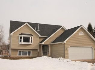 7770 214th St N, Forest Lake, MN 55025
