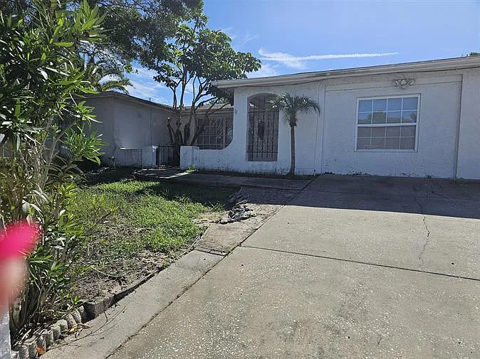 9926 Rainbow Ln — Photo 14