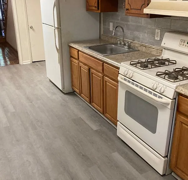 1237 Morton St — Photo 3