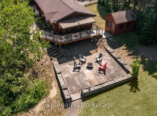 27 Groeger Rd, Huntsville, ON P1H2J4
