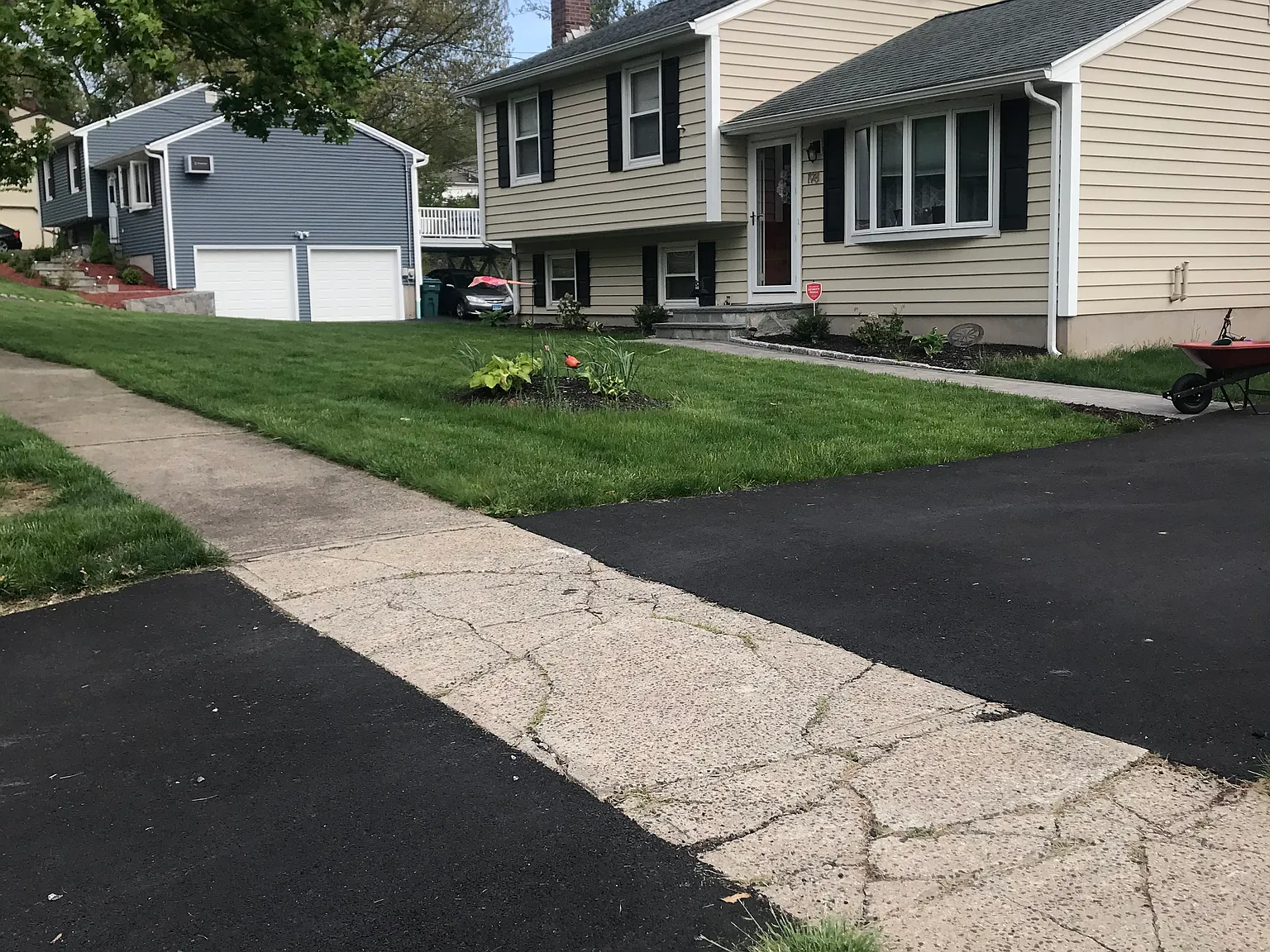 Anns Farm Rd, Hamden — Photo 2