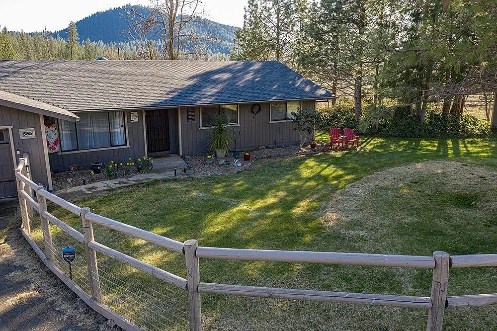555 Grouse Creek Rd photo 1