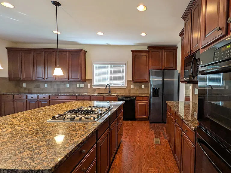 3784 Courson St — Photo 15