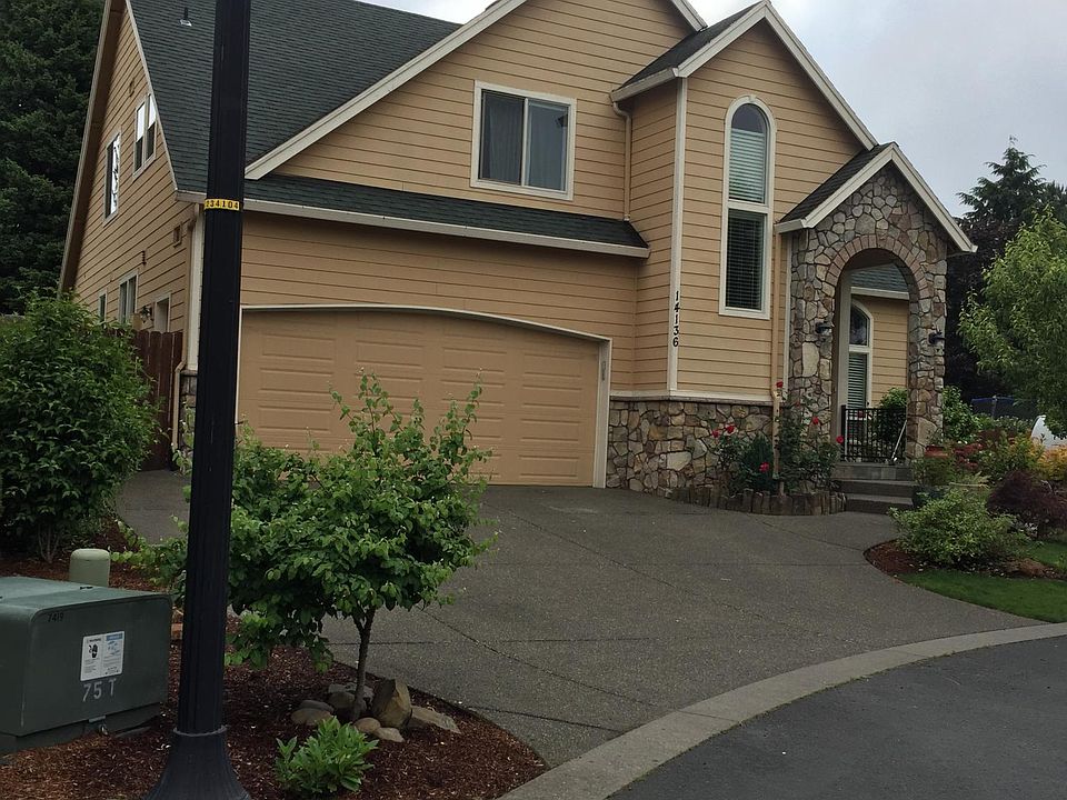1st image of 14136 NE 37th Cir