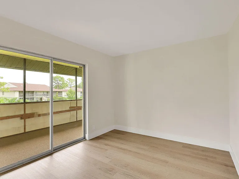 6299 Chasewood Dr #G — Photo 17