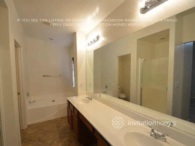 5605 S 51st Dr — Photo 8