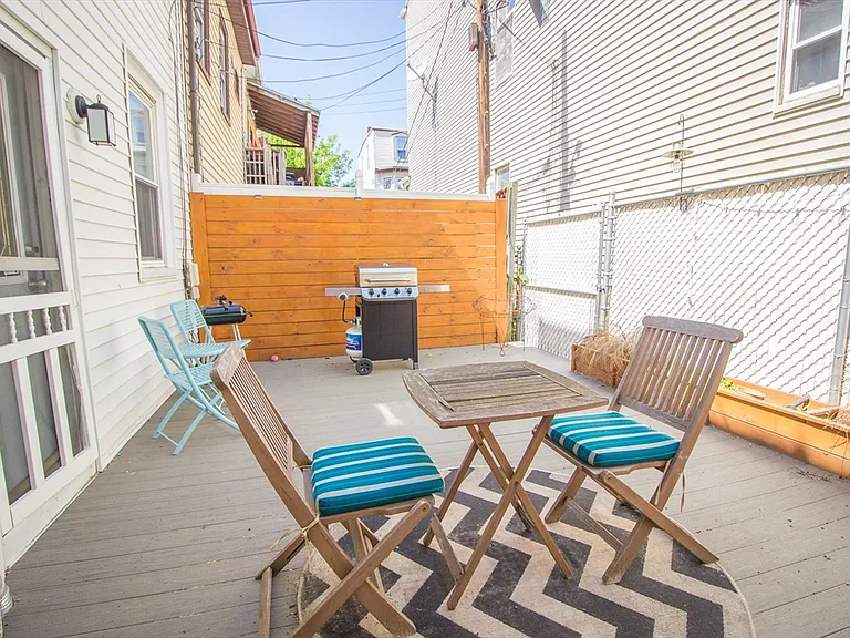 58 Marion St — Photo 17