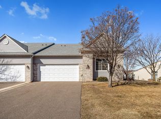 3707 Burgundy Dr #304, Saint Paul, MN 55122