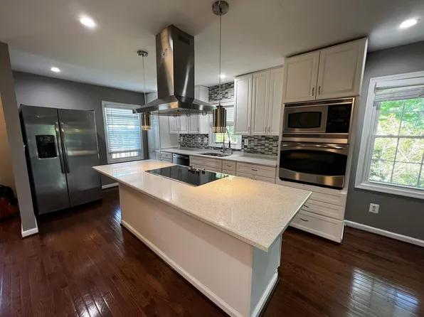 16611 Geddy Ct, Woodbridge, VA 22191