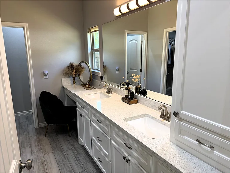 162 County Road 2221 — Photo 16