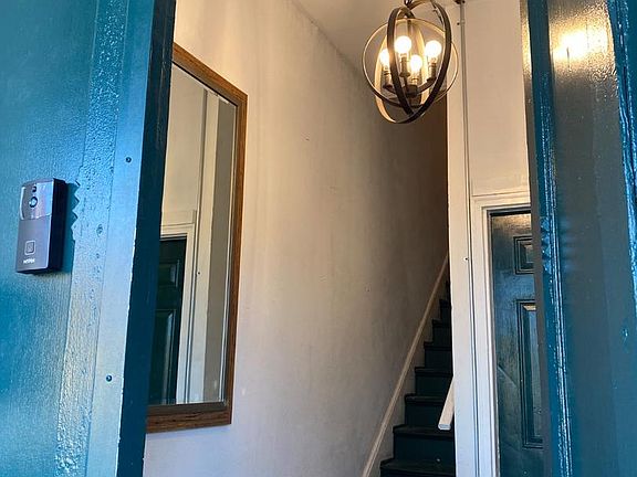 4th image of 257 Hamilton Ave