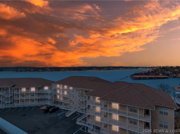4499 Ski Dr #332, Osage Beach, MO 65065