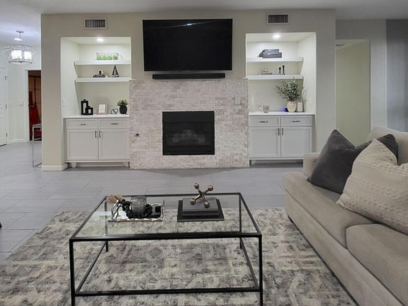 2nd image of 15221 N CLUBGATE Drive #1128