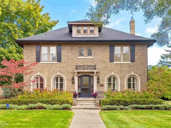 1148 Devonshire Rd, Grosse Pointe Park, MI 48230