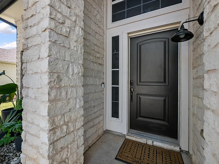 9313 Notches Dr — Photo 38