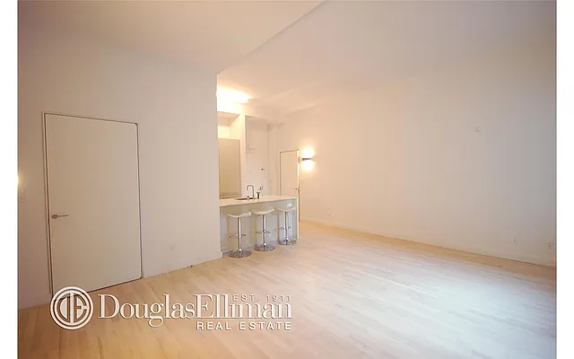 Rented by Douglas Elliman | media 25