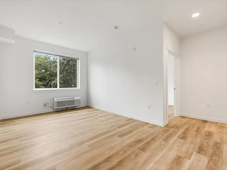 Hermoso View Apartments — Photo 40