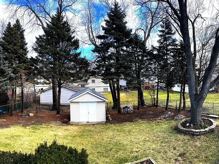 837 S Iowa Ave — Photo 22