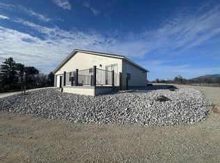 11303 Quartz Hill Rd #A, Redding, CA 96003