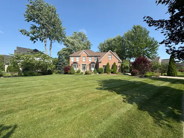 249 Landings Dr, Amherst, NY 14228