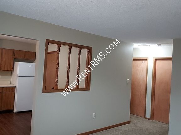 4th image of 119 W 3rd St APT 9
