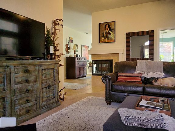 4th image of 138 Elkins Cir
