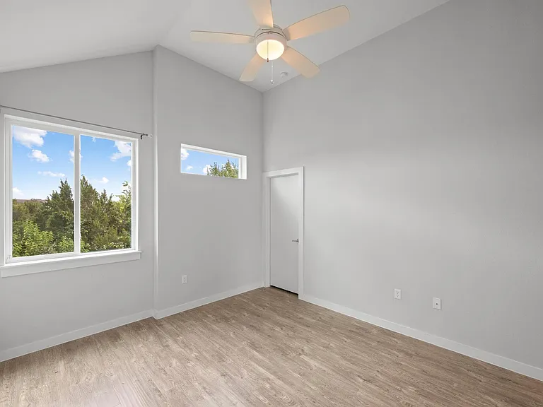 801 N Bluff Dr #17 — Photo 17