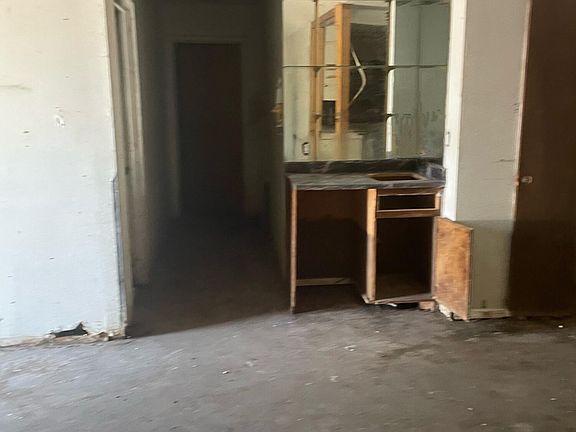 5th image of 9769 Possum Hollow Rd