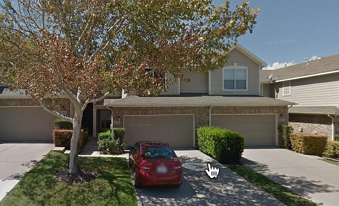 1st image of 9813 Castlewood Dr