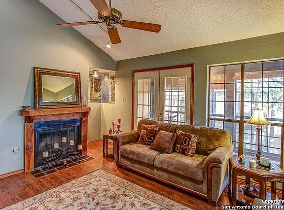 4th image of 8611 Datapoint Dr #36
