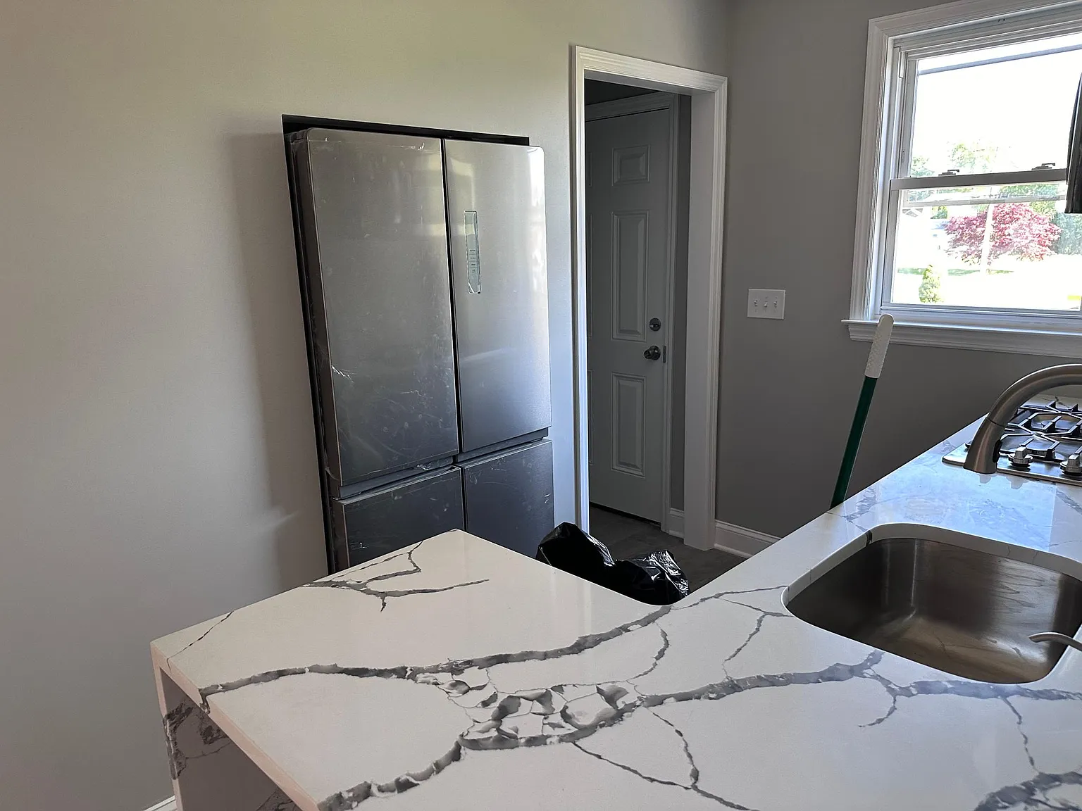 670 Huff Ave — Photo 4