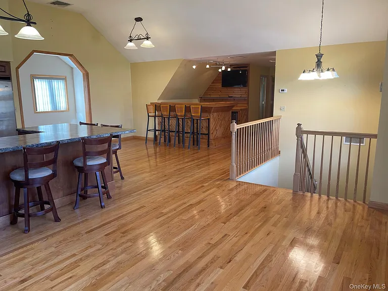 1055 Bruynswick Rd — Photo 12
