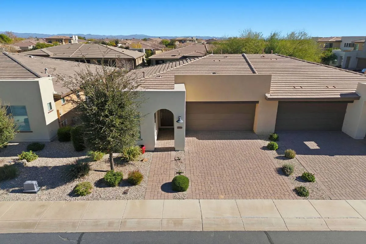 35989 N Kennedia Lane in San Tan Valley, AZ 85140 — Photo 1