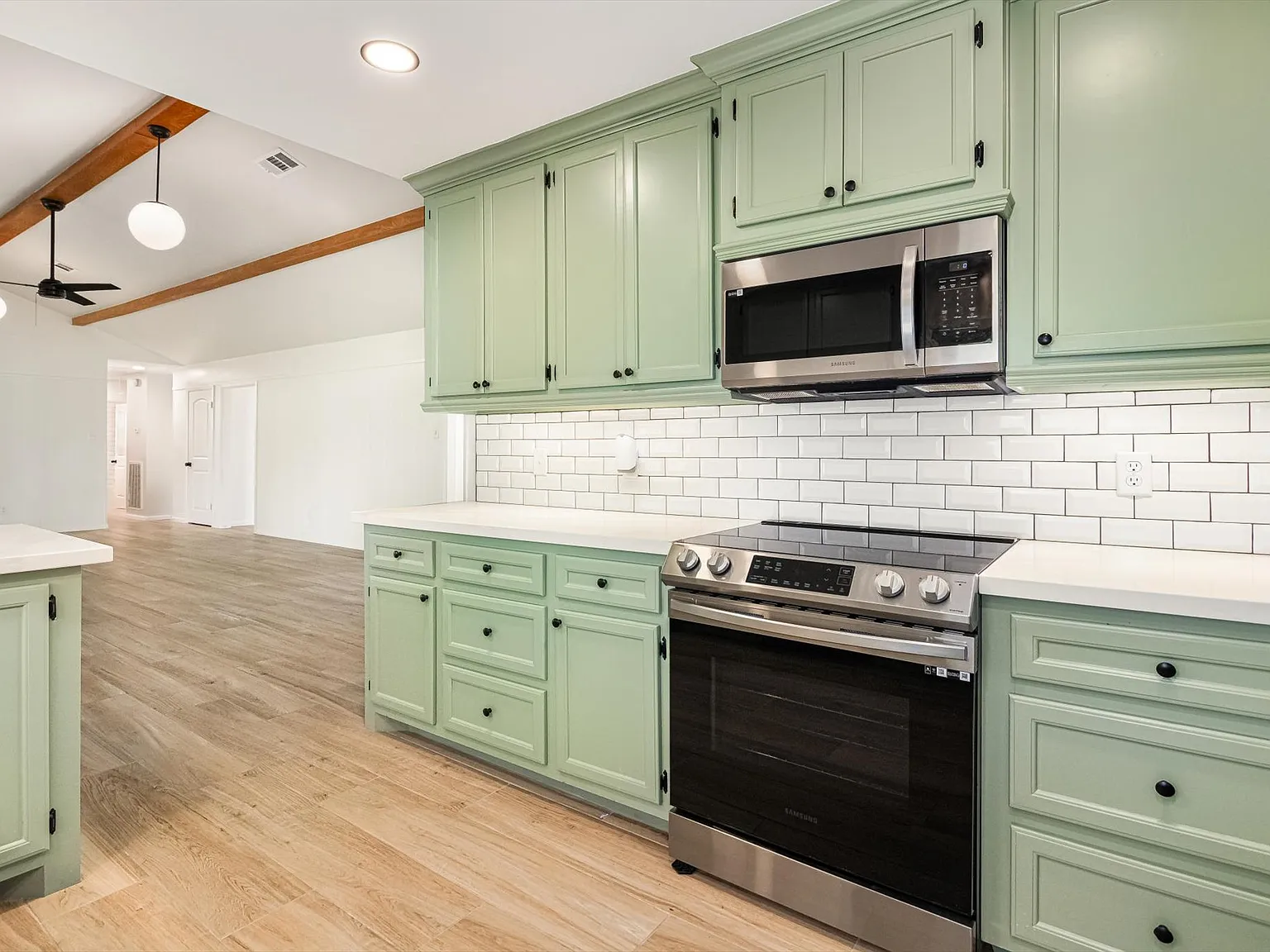 416 Southern Oaks Drive - 1 — Photo 3