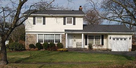 2nd image of 20 Chenango Dr