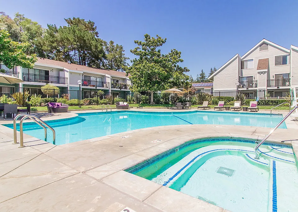 Brookside Oaks