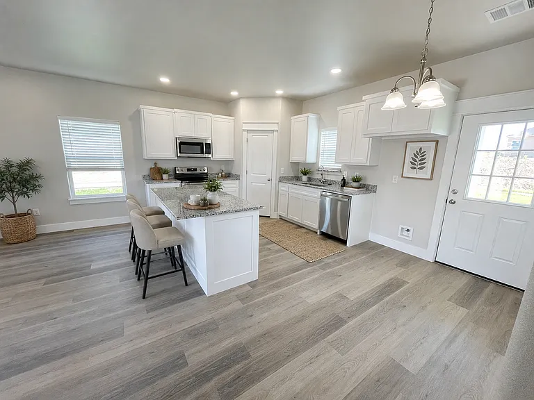 39 Loyal Ln — Photo 3