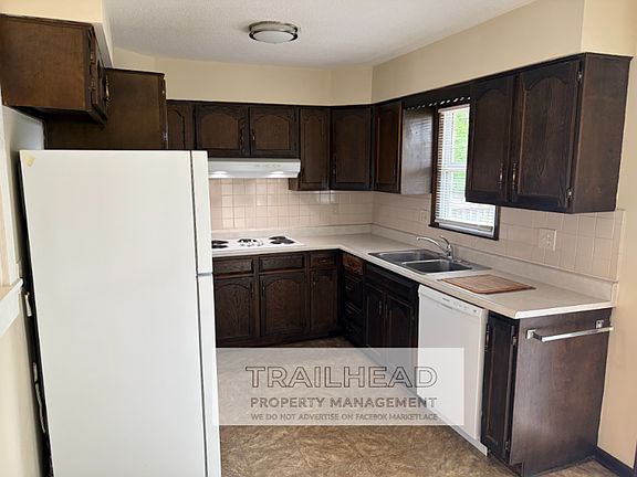 5th image of 1003 NW 12th St