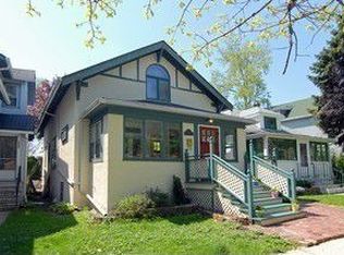 2053 W Chase Ave, Chicago, IL 60645
