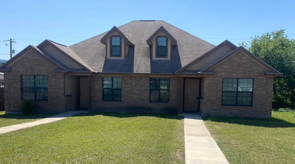 2 bed, 1065 sqft, $1,250 — Photo 1