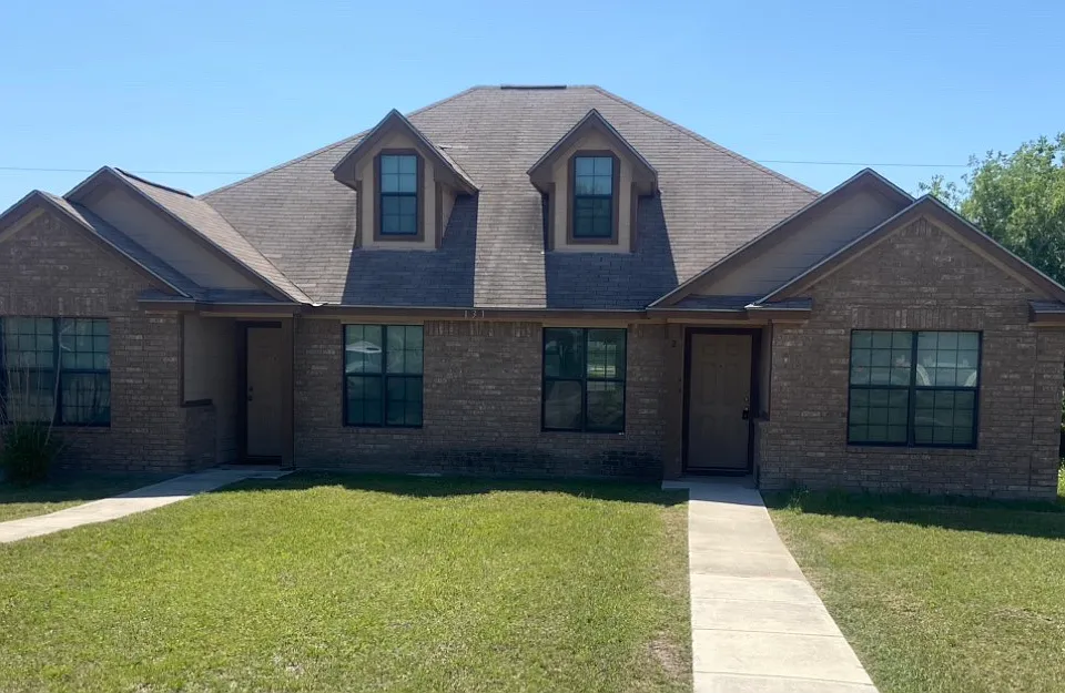 131 Robinhood Dr