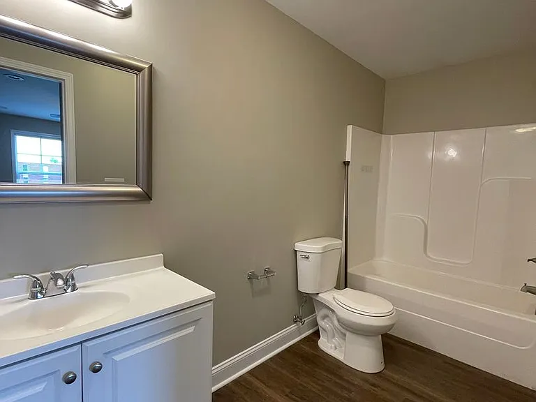 830 Bryan Ave — Photo 6