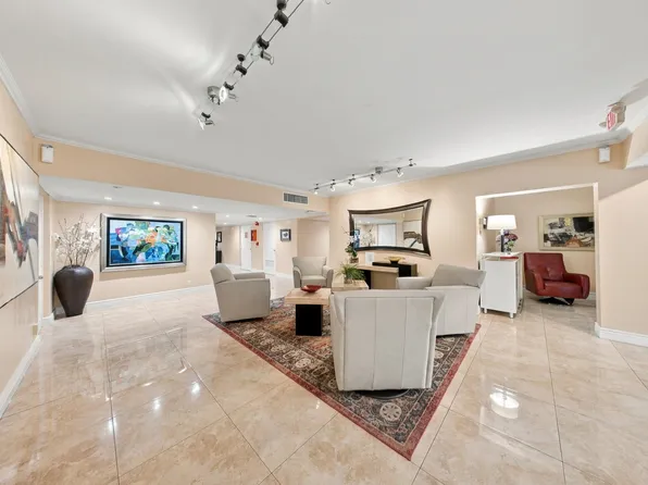 800 Cypress Grove Drive #504, Pompano Beach, FL 33069