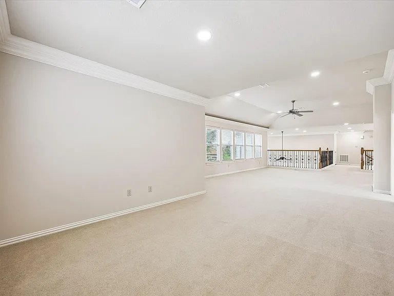 2210 Bywater Dr — Photo 39