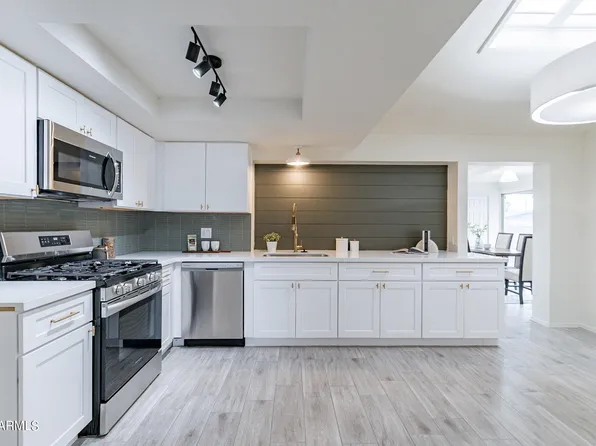1821 W LIBBY Street, Phoenix, AZ 85023
