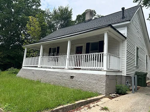 507 W Cherry St Photo 1