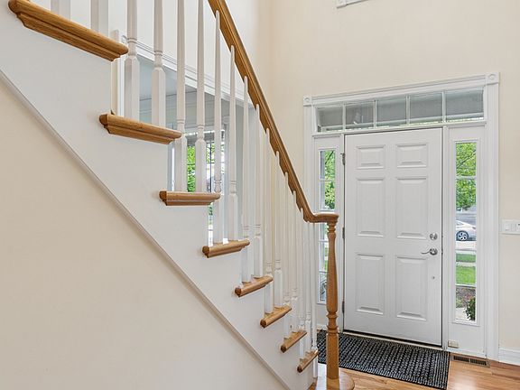 3rd image of 864 Wingfoot Dr