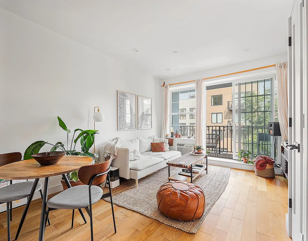 1229 Putnam Ave #3B photo 1